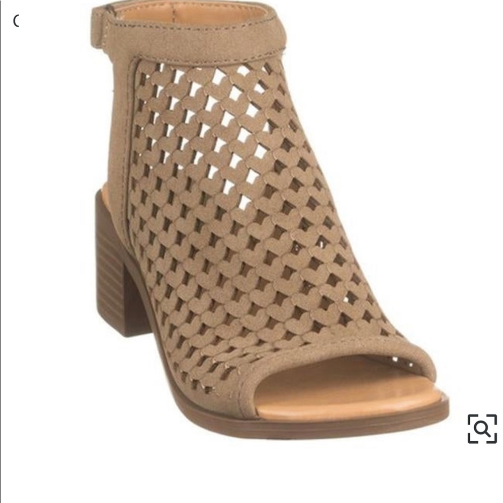 Nine West Sandals